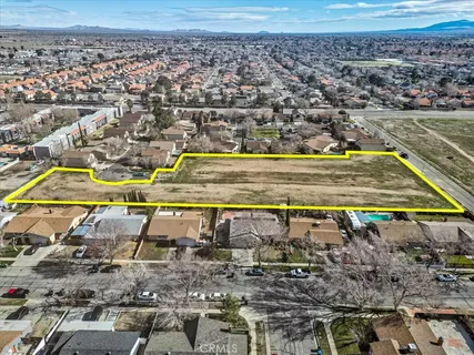 a black and white photo of a painting