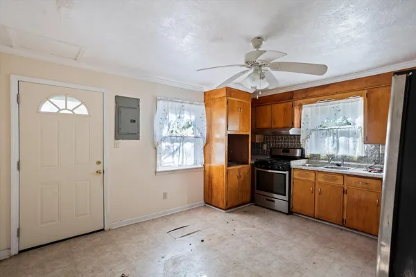 $59,900 | 522 East Pine Street, New Ellenton, SC 29809