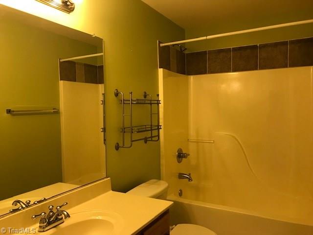 111 Powers Road Winston-Salem, NC 27106 - Photo 16 of 22 Full Bath in Basement - Great for kids to run in from playing in backyard