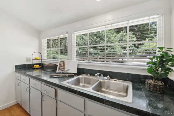 $599,000 | 4601 Lake County Highway, Calistoga, CA 94515