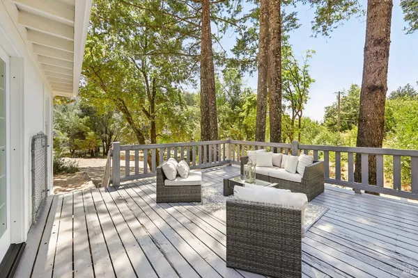 $599,000 | 4601 Lake County Highway, Calistoga, CA 94515
