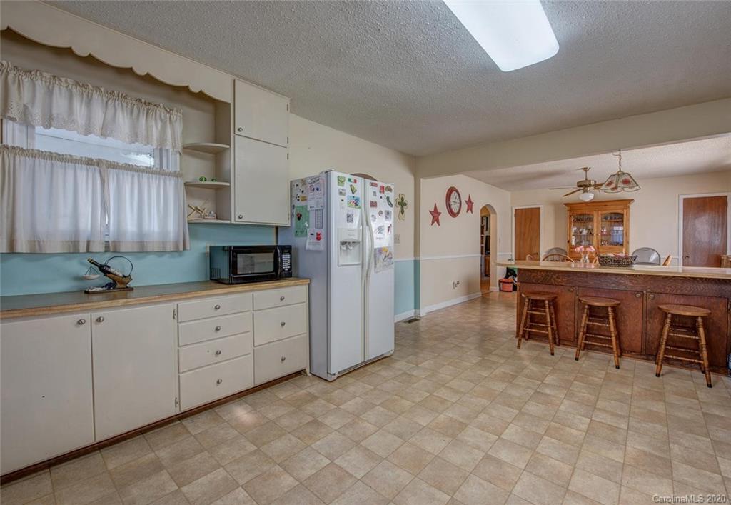 2054 South Point Road Belmont, NC 28012 - Photo 11 of 18 Gallery Image 11