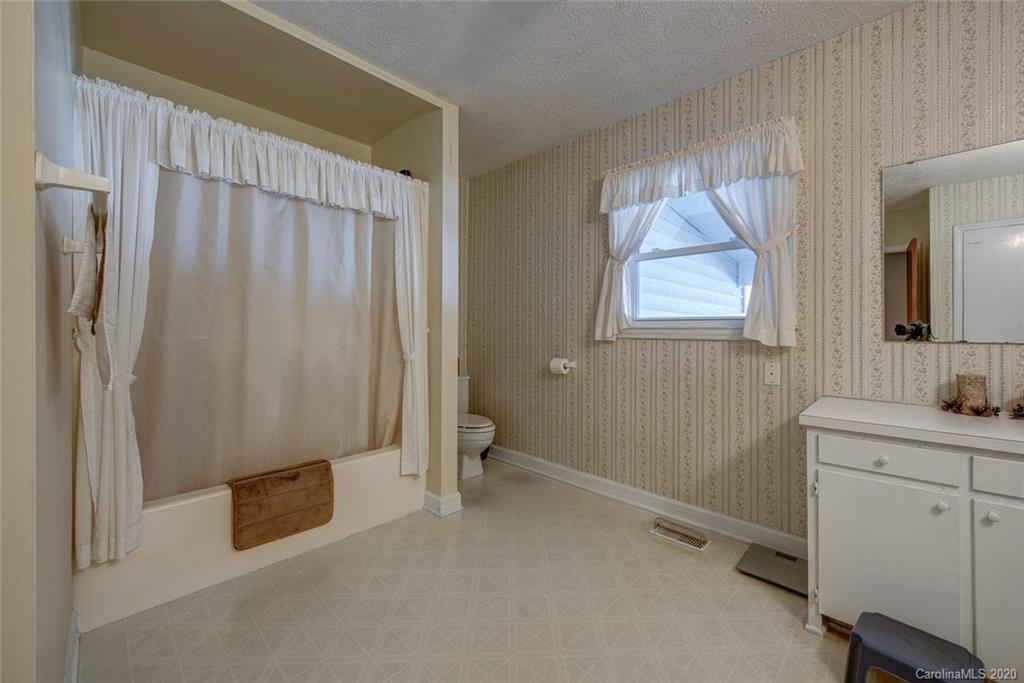 2054 South Point Road Belmont, NC 28012 - Photo 13 of 18 Gallery Image 13