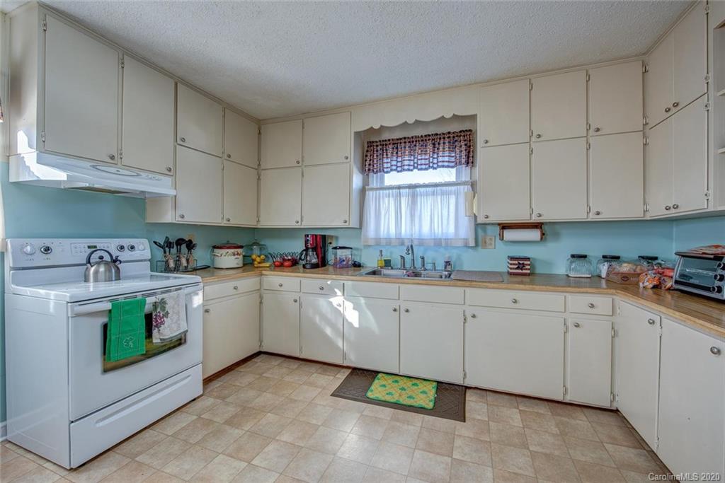 2054 South Point Road Belmont, NC 28012 - Photo 10 of 18 Gallery Image 10