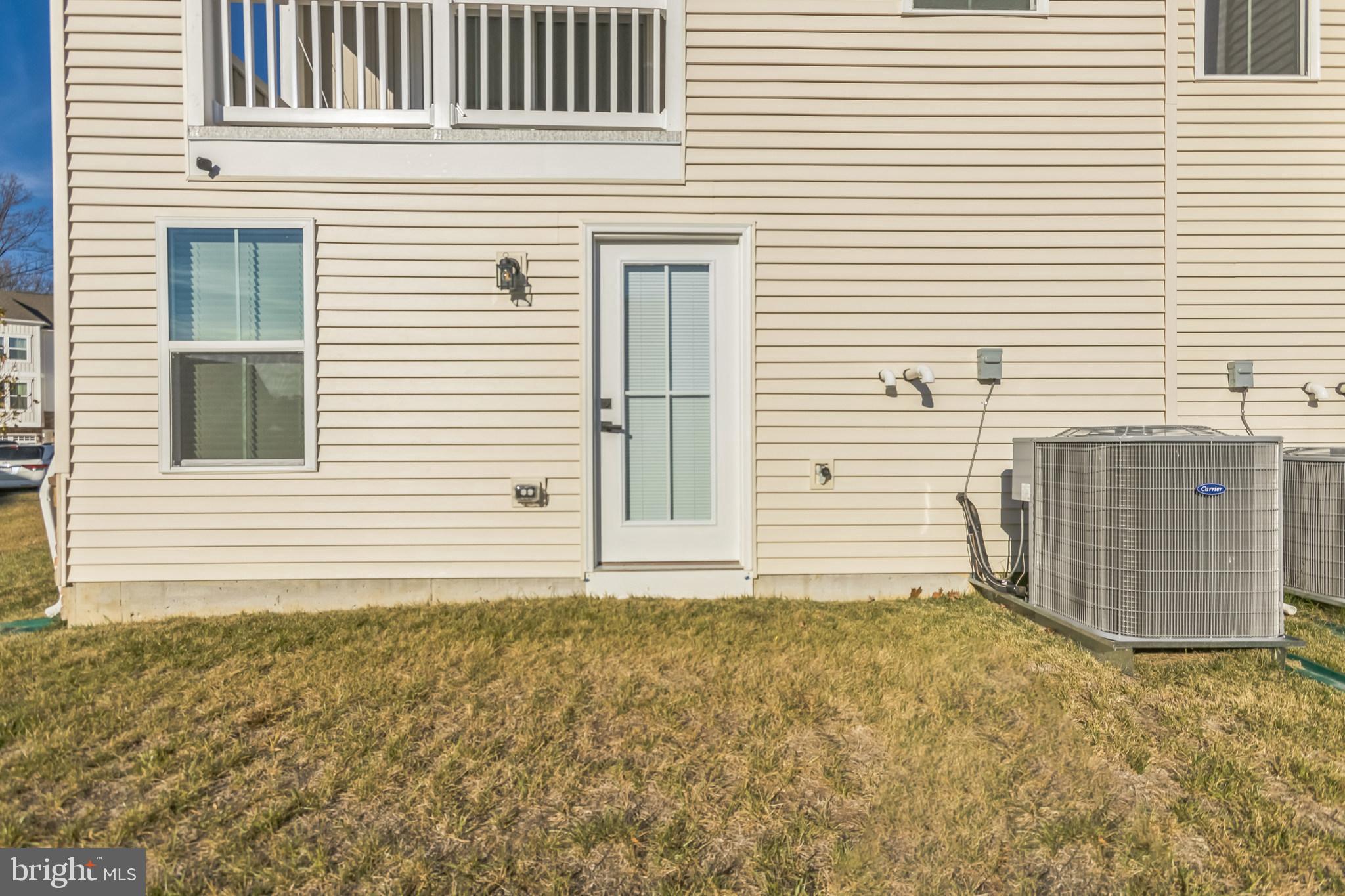 160 Torrey Drive Newark, DE 19702 - Photo 31 of 36 a view of a house with a door