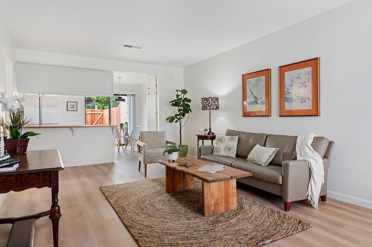 4422 Catlin Circle, Unit C Carpinteria, CA 93013 - Photo 3 of 16 Bright Open Living Area