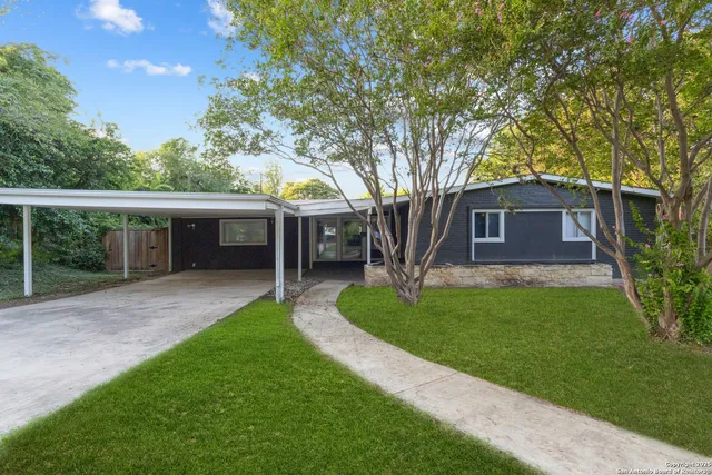 $499,990 | 929 Morningside Drive, Terrell Hills, TX 78209