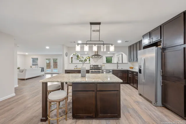 $499,990 | 929 Morningside Drive, Terrell Hills, TX 78209