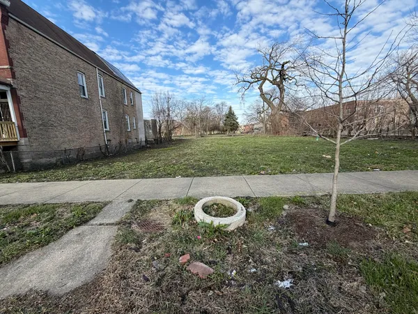 $10,000 | 6408 South May Street, Chicago, IL 60621