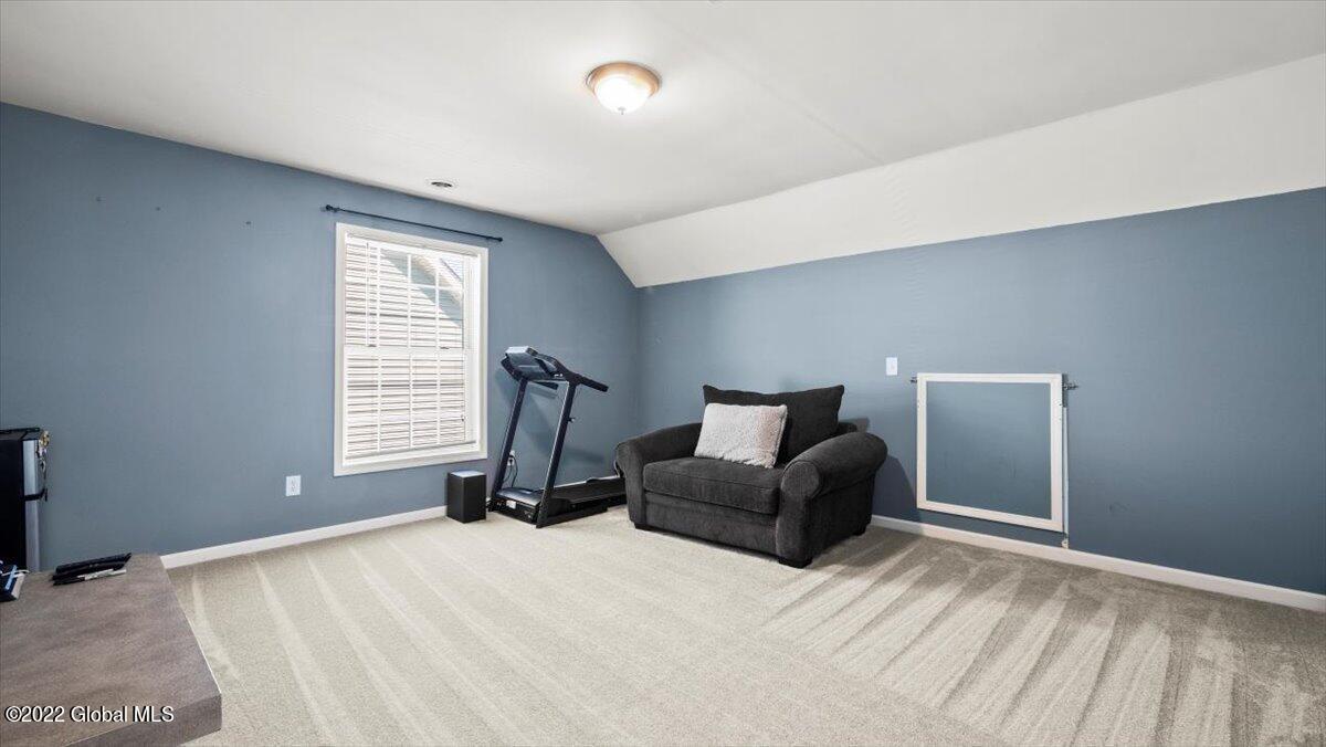 2101 Lenox Road Schenectady, NY 12308 - Photo 17 of 32 01-P1022005