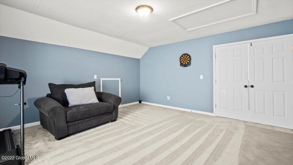 2101 Lenox Road Schenectady, NY 12308 - Photo 19 of 32 03-P1022029