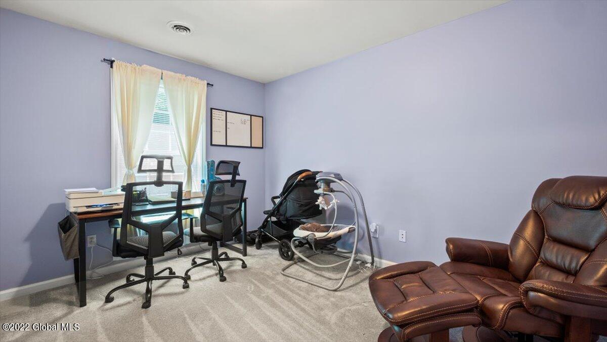 2101 Lenox Road Schenectady, NY 12308 - Photo 21 of 32 04-P1022034