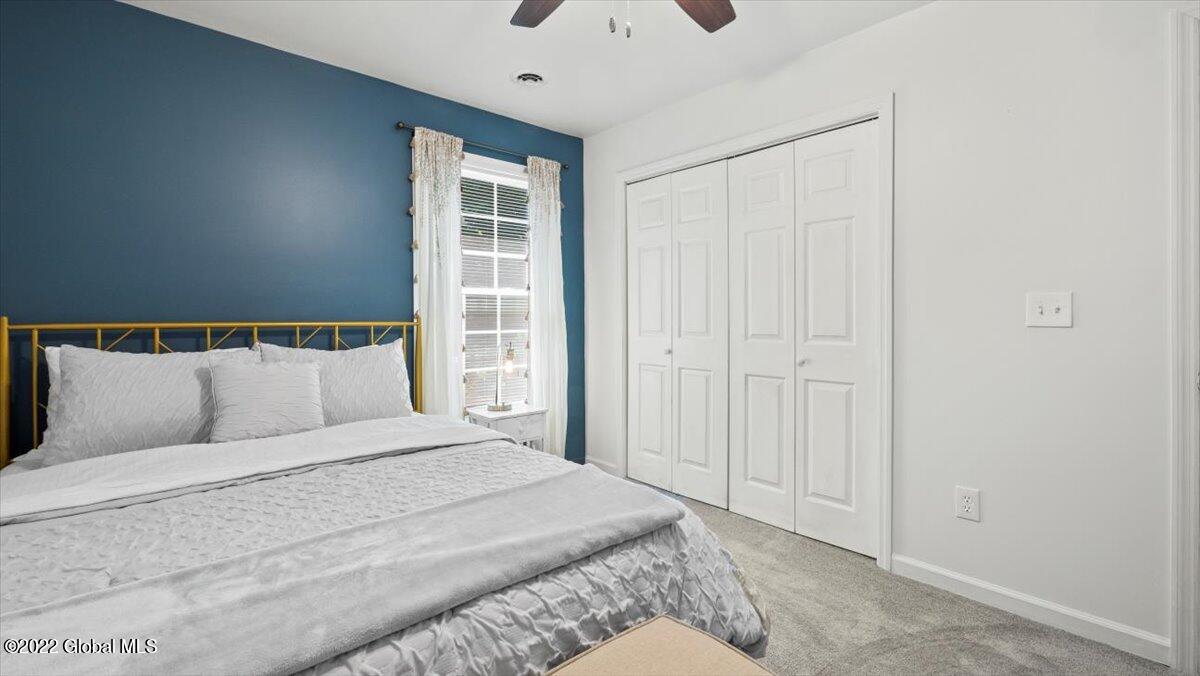 2101 Lenox Road Schenectady, NY 12308 - Photo 27 of 32 10-P1022085