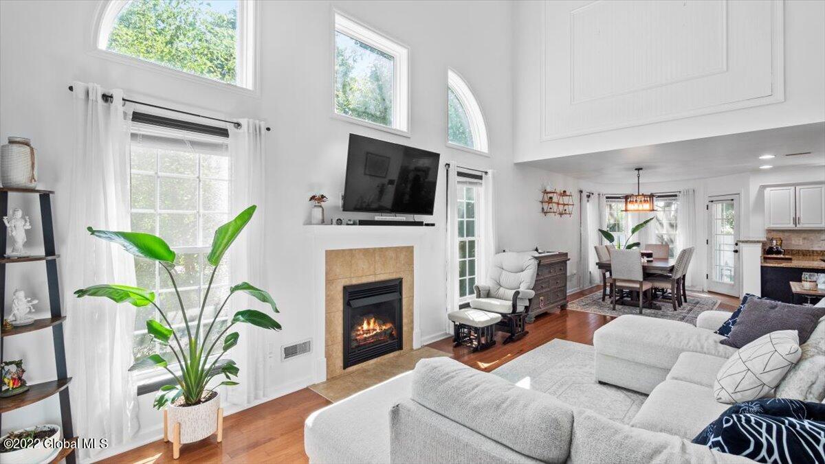 2101 Lenox Road Schenectady, NY 12308 - Photo 4 of 32 11-P1022090