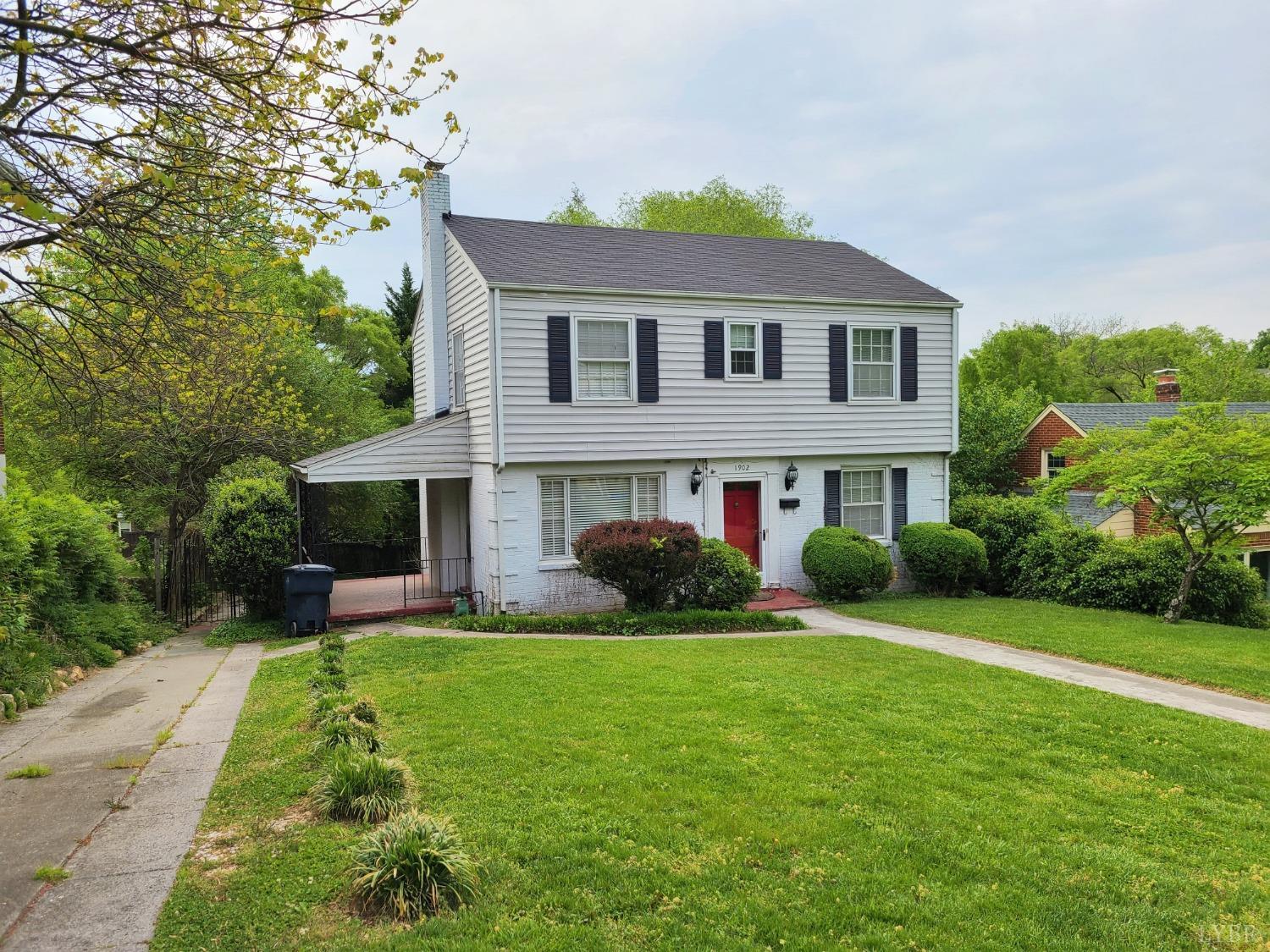 1902 Arlington Road Southwest Roanoke, VA 24015 - Photo 3 of 29 Gallery Image 3