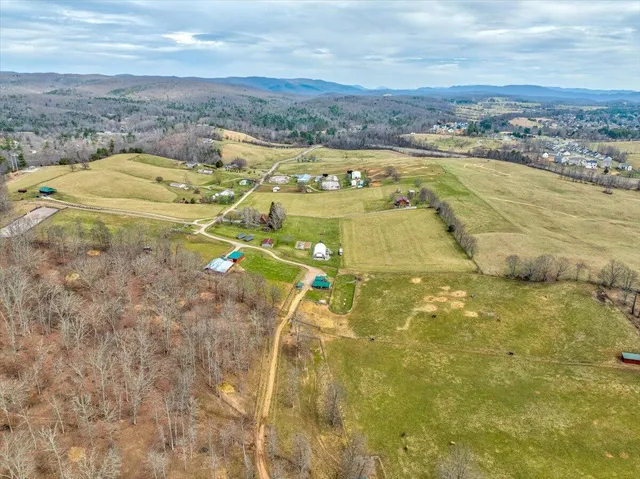 $9,401,990 | 0 Toms Creek Road, Blacksburg, VA 24060