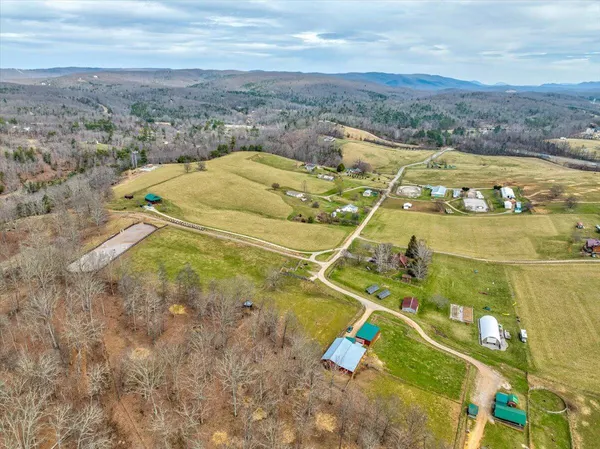 $9,401,990 | 0 Toms Creek Road, Blacksburg, VA 24060