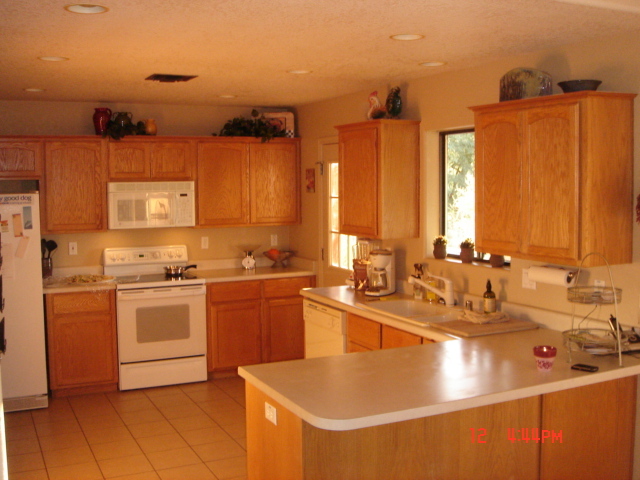 426 South Muleshoe Road Apache Junction, AZ 85119 - Photo 9 of 12 kitchen