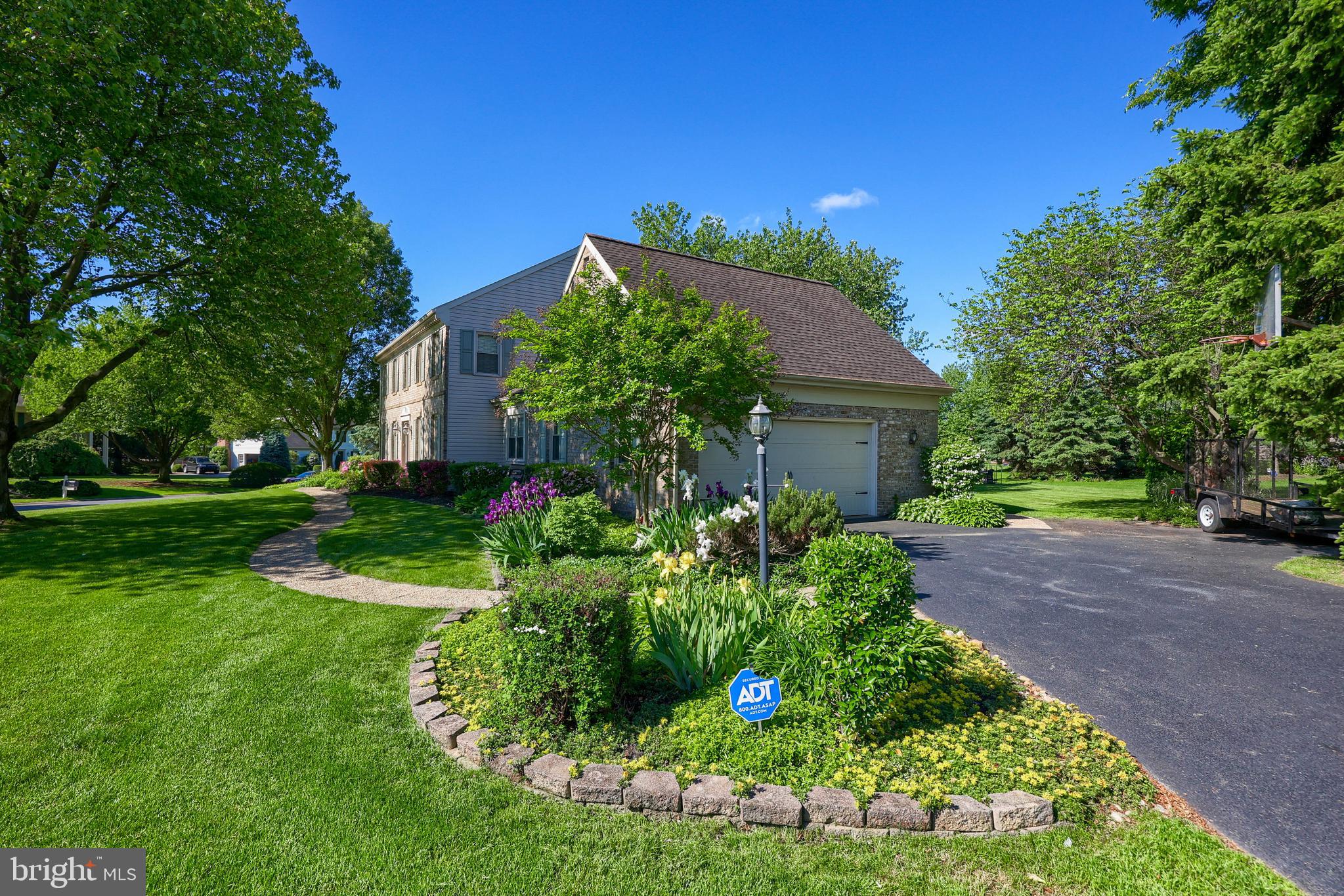 128 Hammersmith Lane Lititz, PA 17543 - Photo 54 of 65 a view of a house with garden