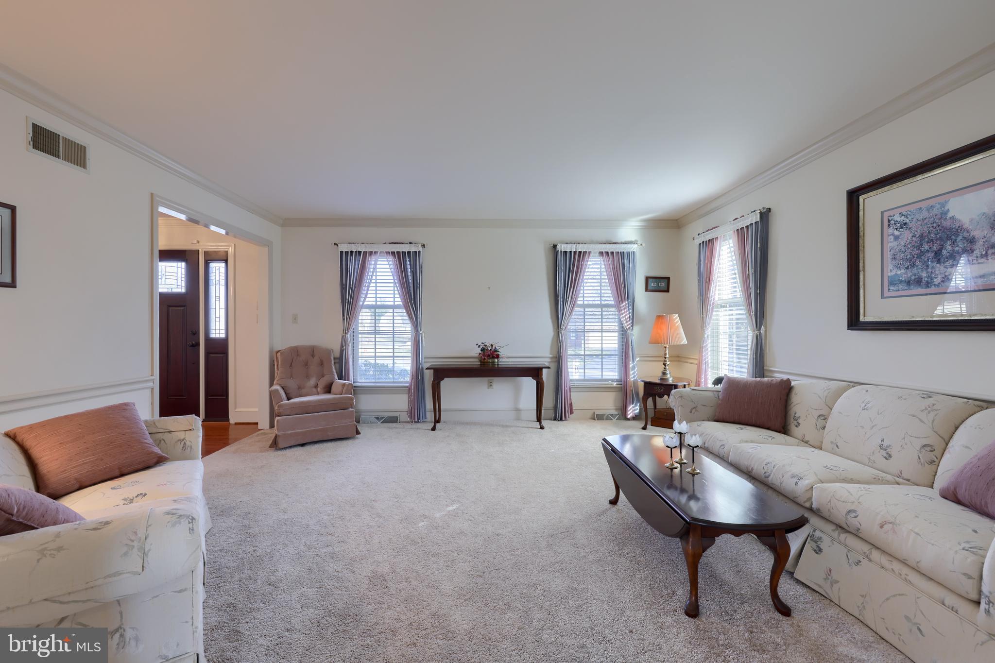 128 Hammersmith Lane Lititz, PA 17543 - Photo 8 of 65 a living room with furniture and a couch