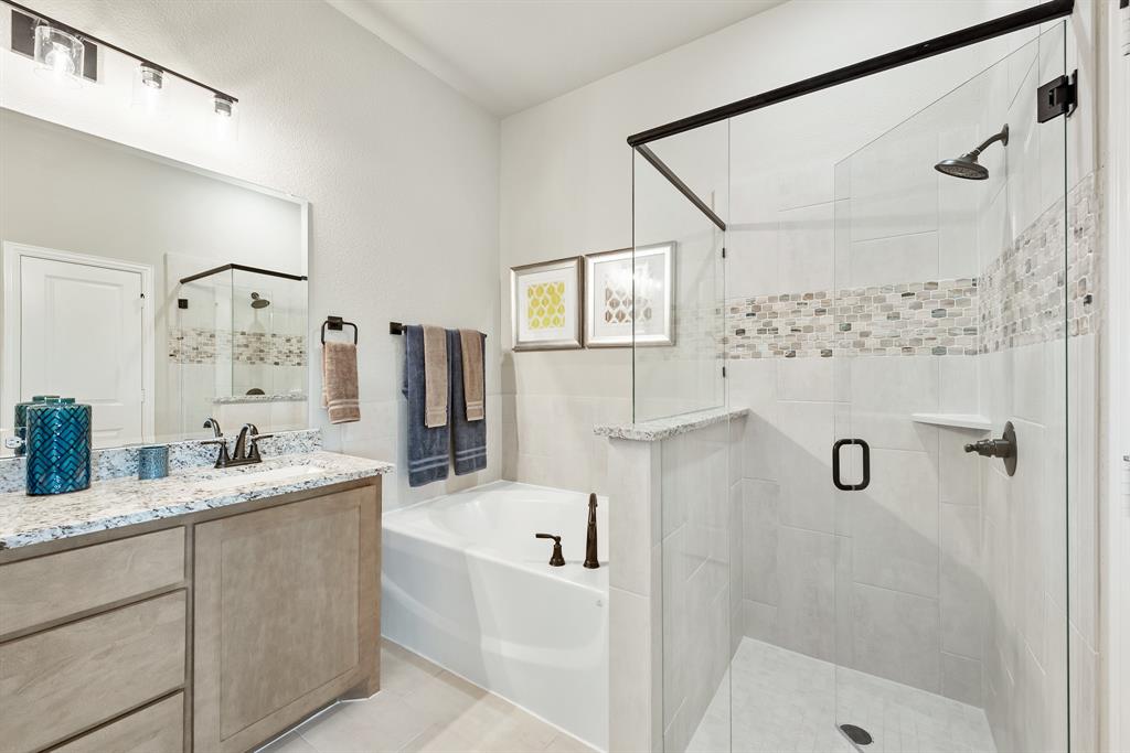 621 Godley Ranch Godley, TX 76044 - Photo 20 of 37