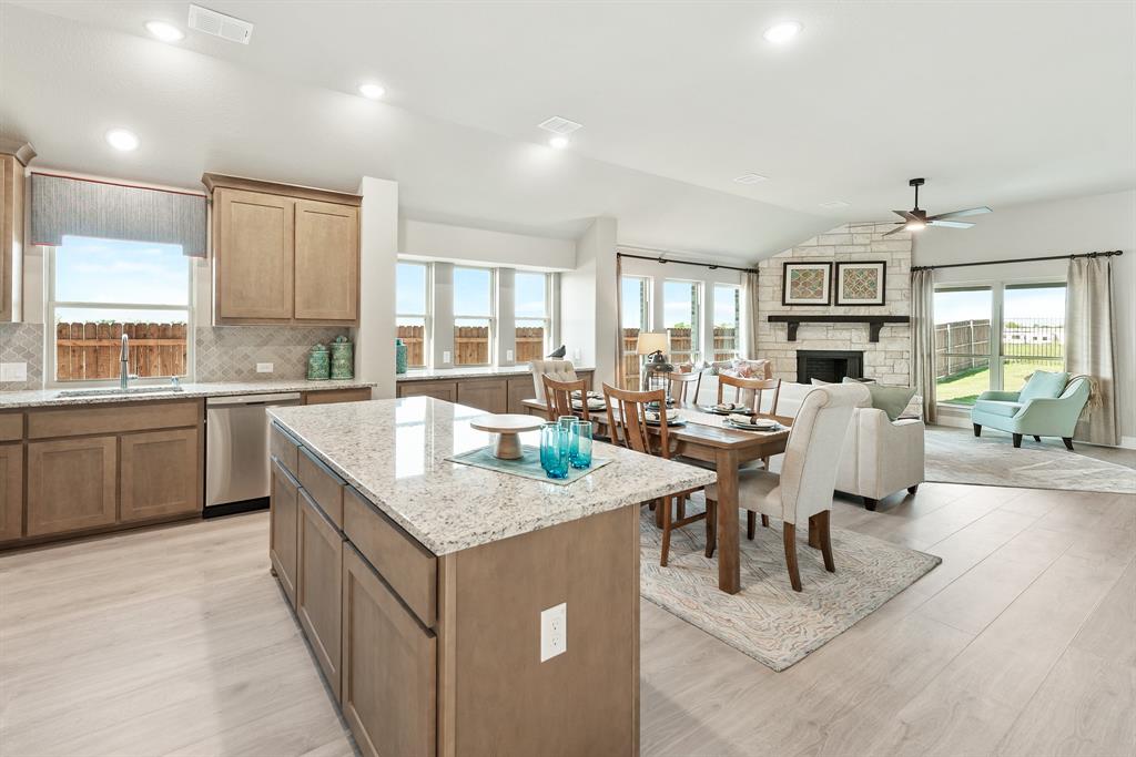 621 Godley Ranch Godley, TX 76044 - Photo 6 of 37