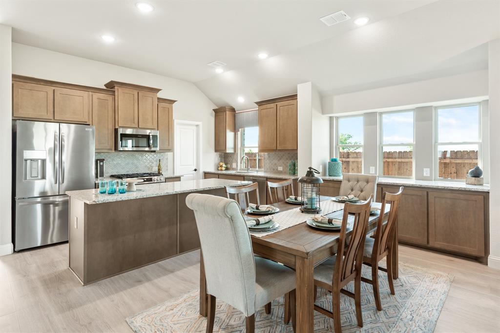 621 Godley Ranch Godley, TX 76044 - Photo 9 of 37