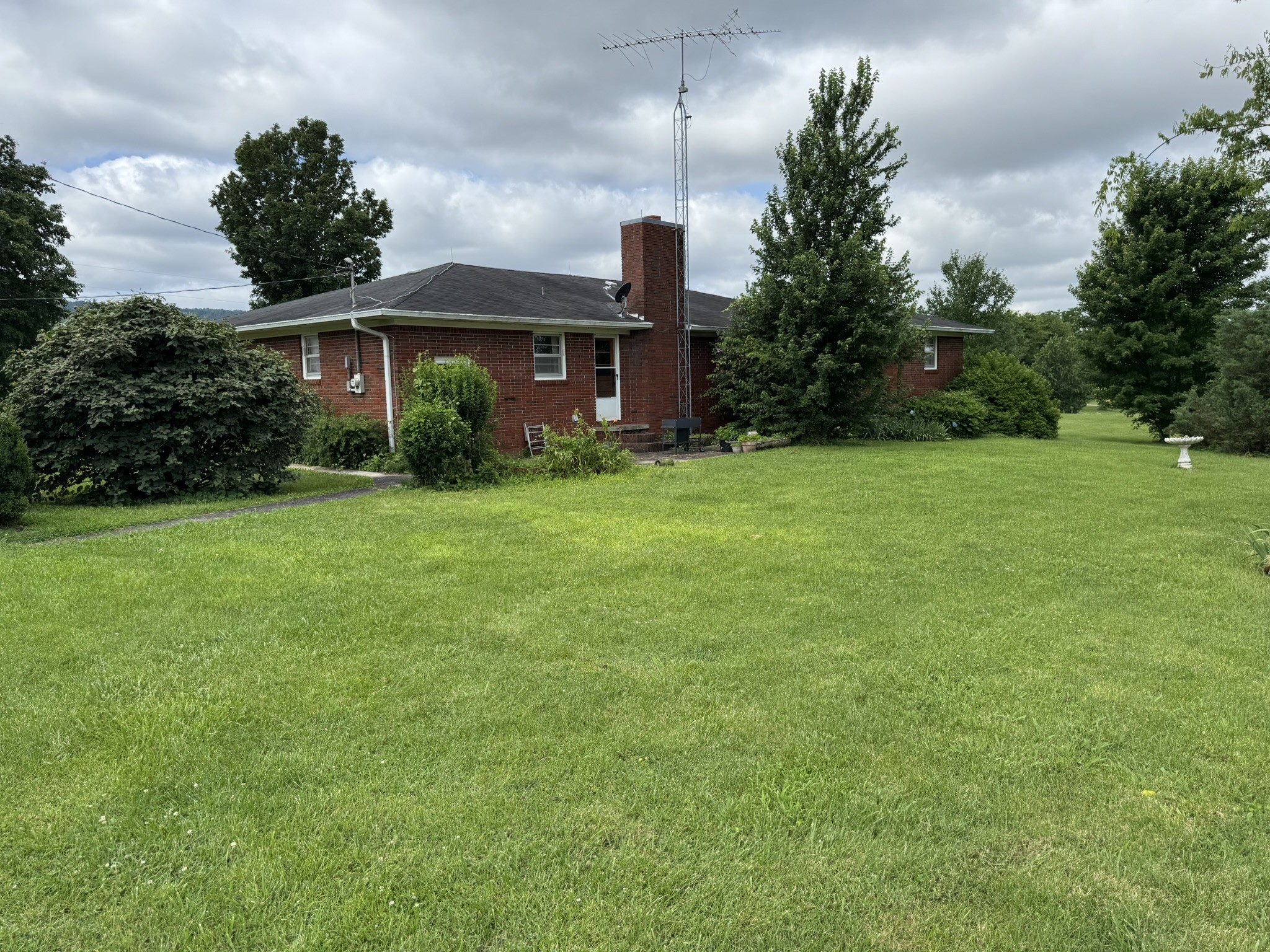 39 Sugar Cove Road Belvidere, TN 37306 - Photo 11 of 44 Gallery Image 11