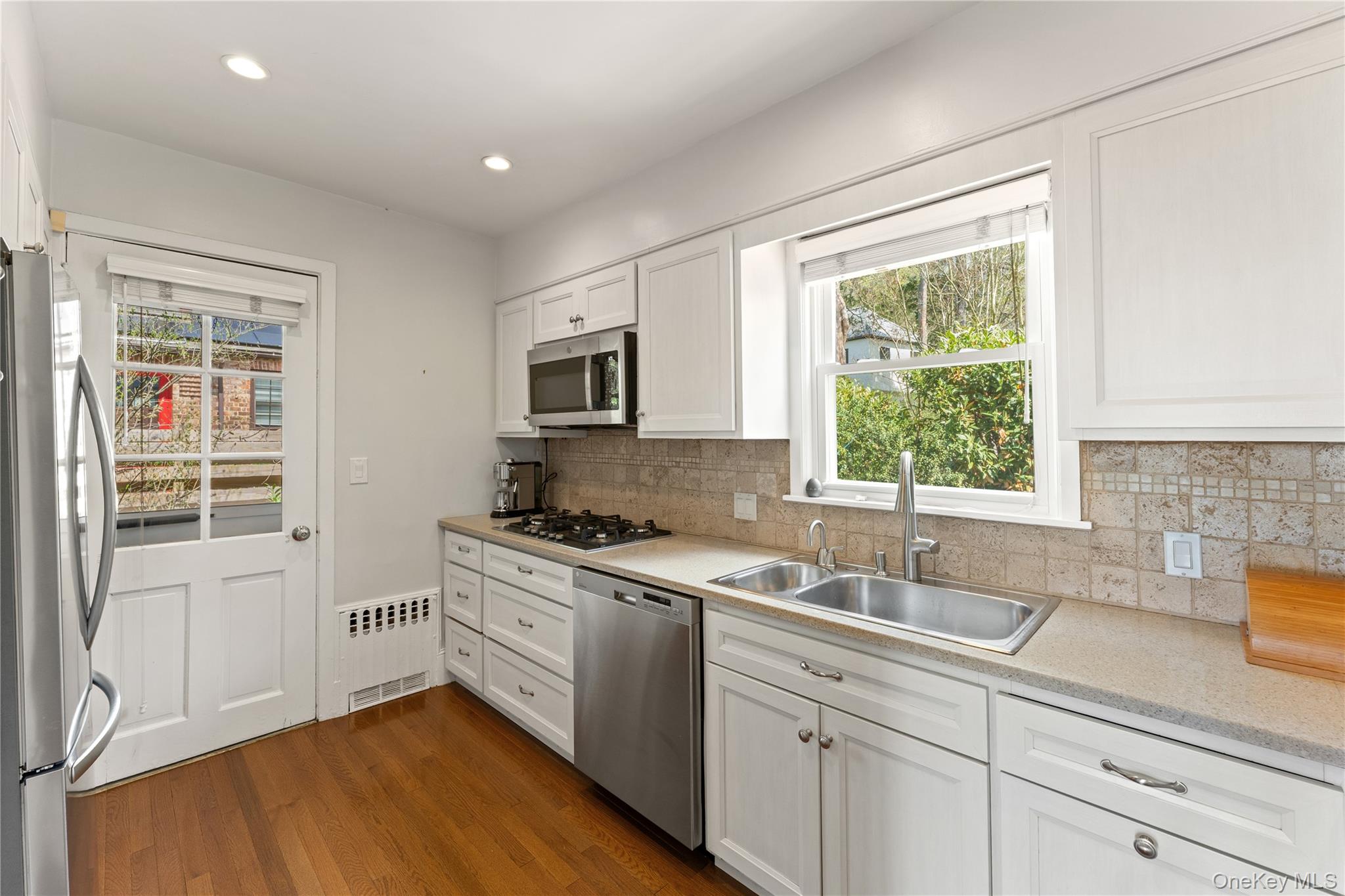 206 Palisade Avenue Dobbs Ferry, NY 10522 - Photo 12 of 23