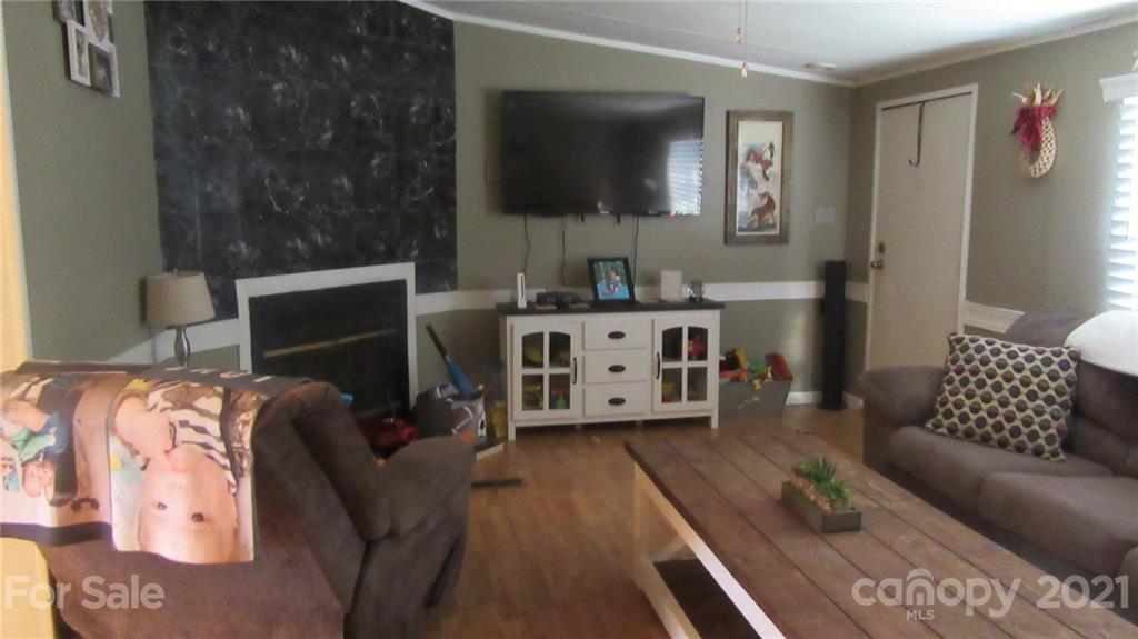 156 Redmon Road Harmony, NC 28634 - Photo 4 of 32 Gallery Image 4