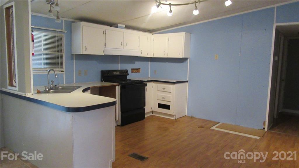 156 Redmon Road Harmony, NC 28634 - Photo 7 of 32 Gallery Image 7