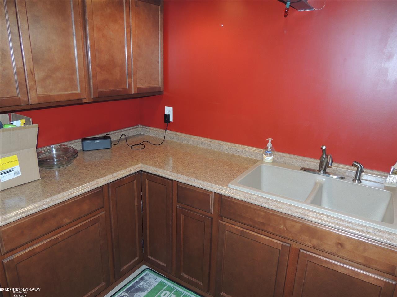 33265 Utica Road Fraser, MI 48026 - Photo 34 of 51