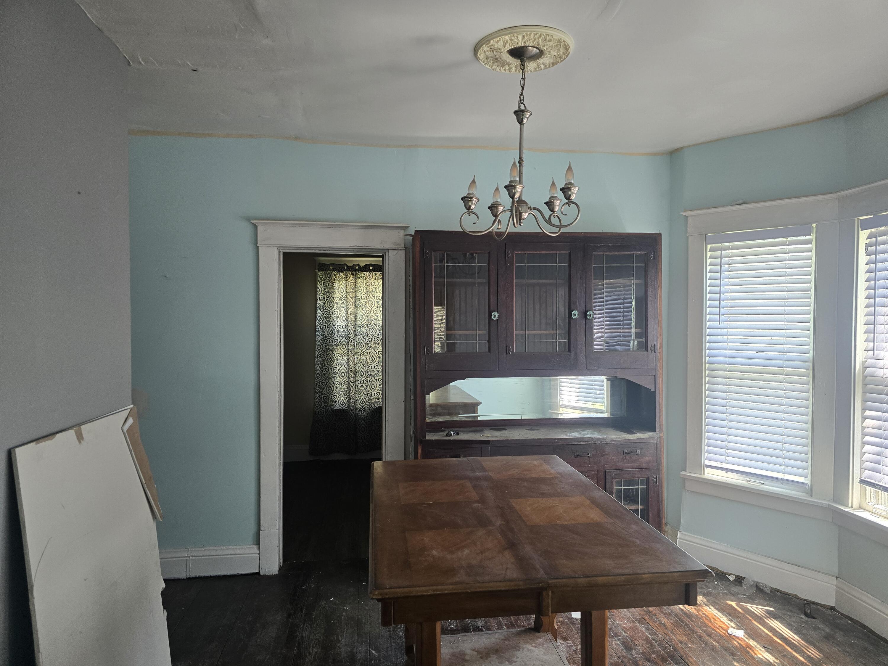 437 Jackson Street Gary, IN 46402 - Photo 4 of 29 3000x2250