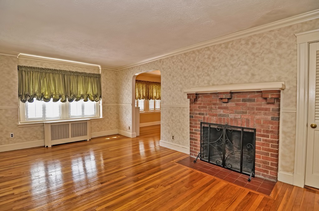 228 Ashcroft Road Medford, MA 02155 - Photo 13 of 30 Gallery Image 13