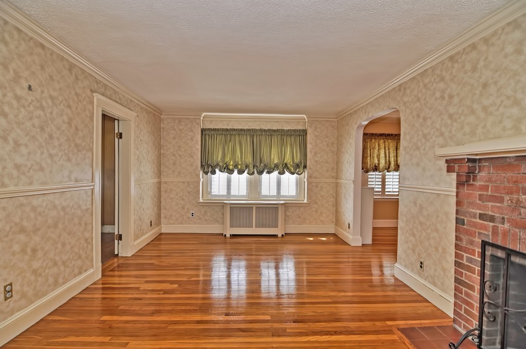 228 Ashcroft Road Medford, MA 02155 - Photo 14 of 30 Gallery Image 14