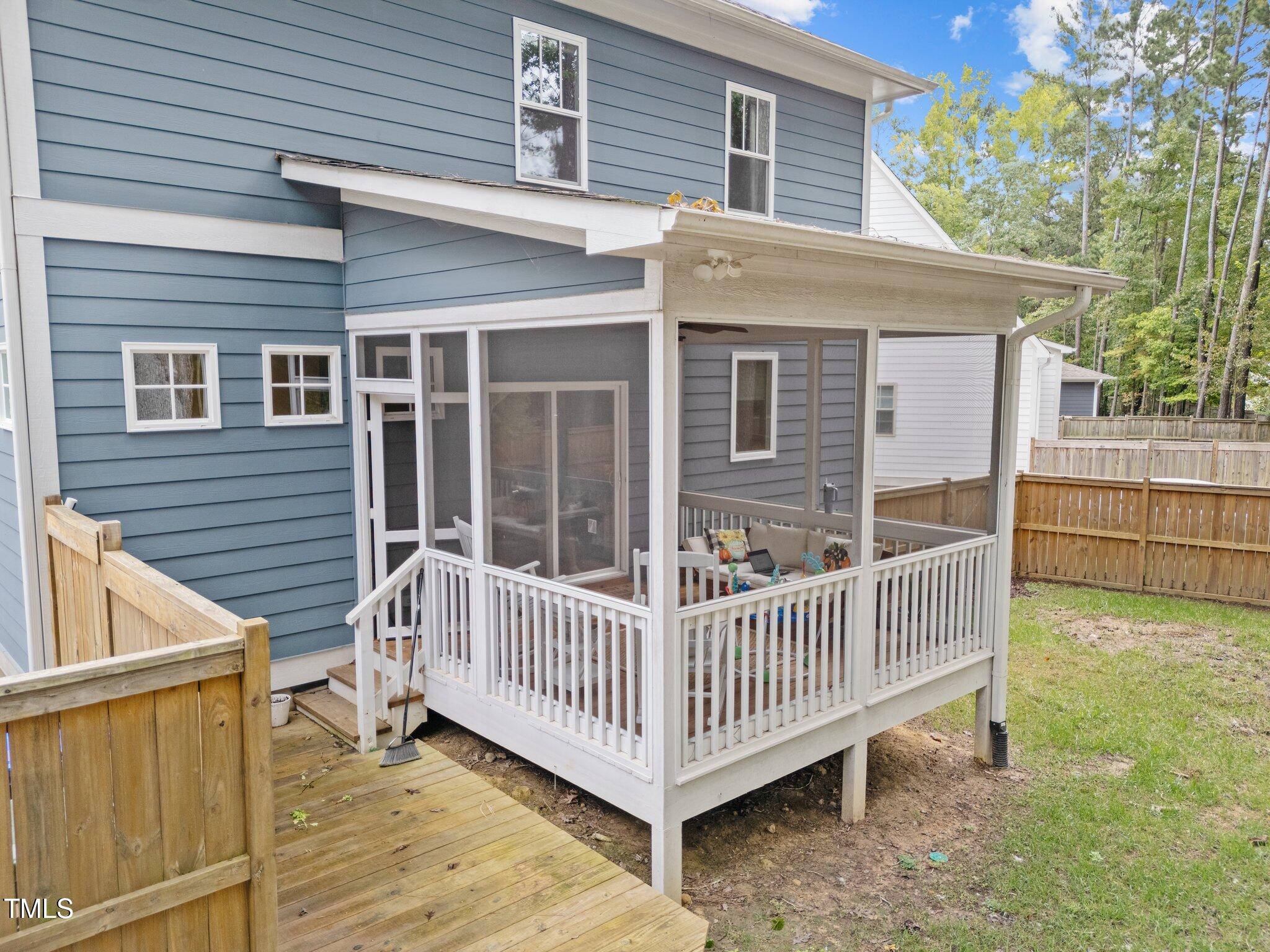 408 Jerome Road Durham, NC 27713 - Photo 24 of 30 26-web-or-mls-DJI_20241001111251_0797_D