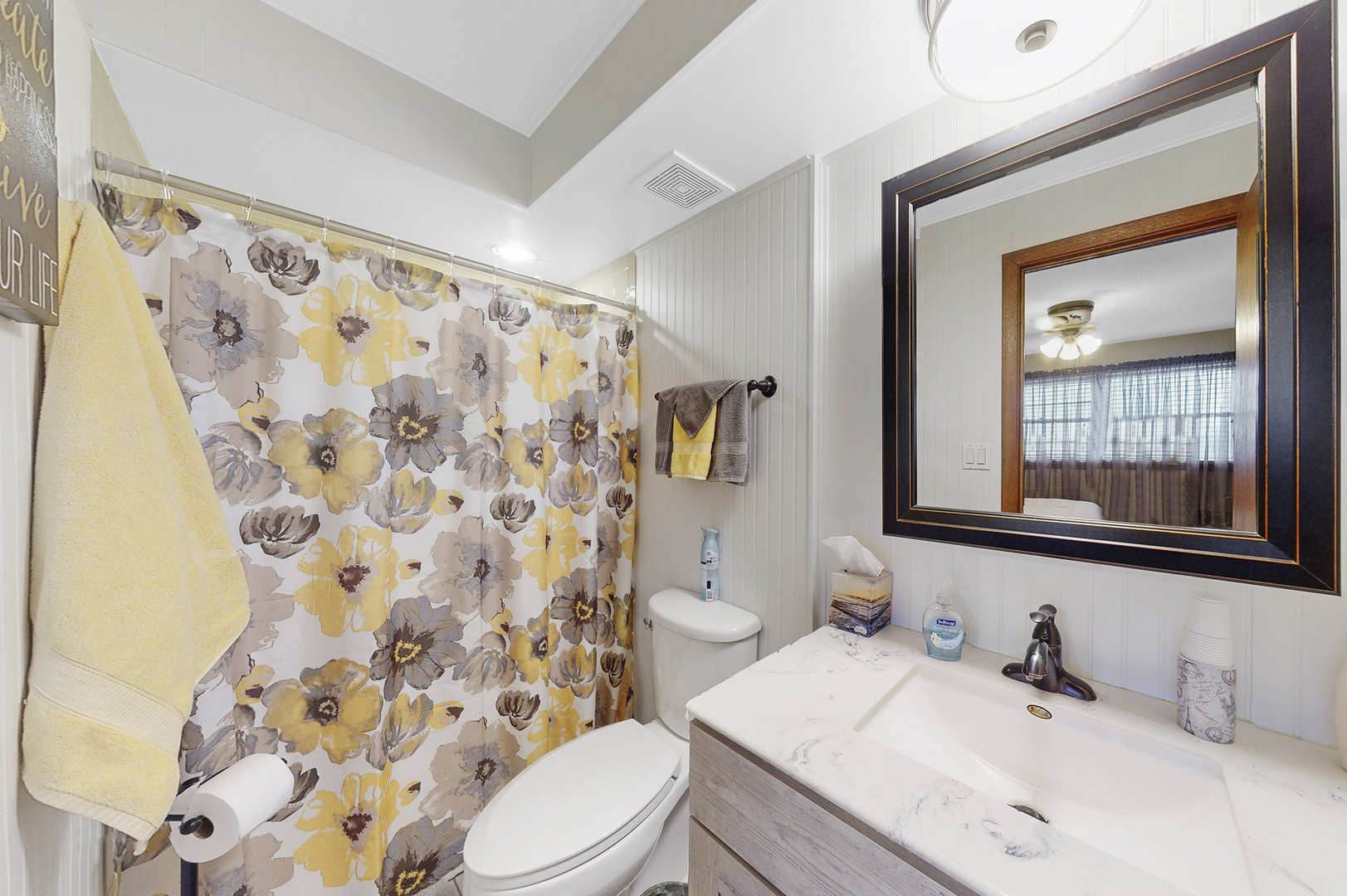 22 North Pistakee Lake Road, Unit 2A Fox Lake, IL 60020 - Photo 14 of 29