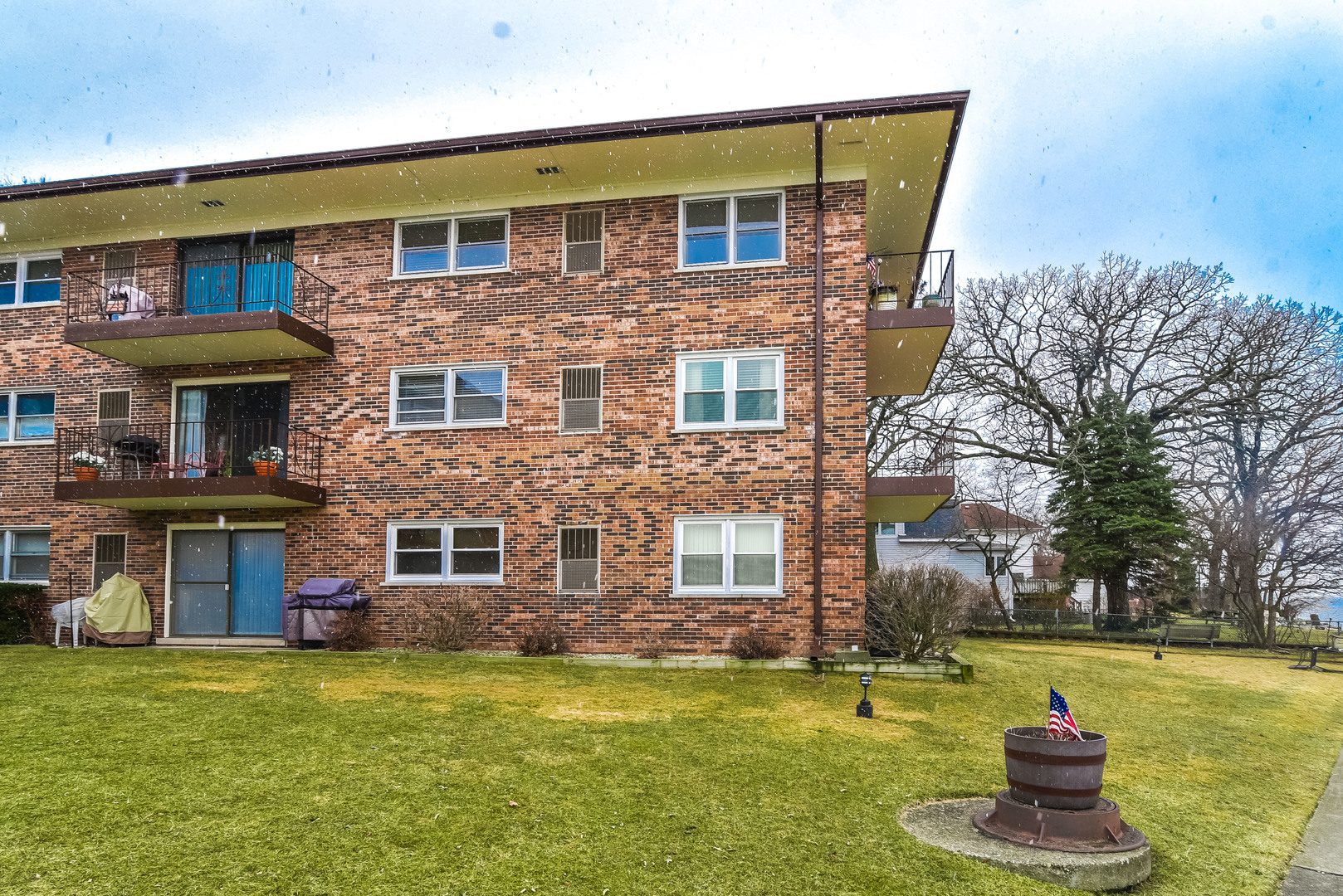 22 North Pistakee Lake Road, Unit 2A Fox Lake, IL 60020 - Photo 25 of 29