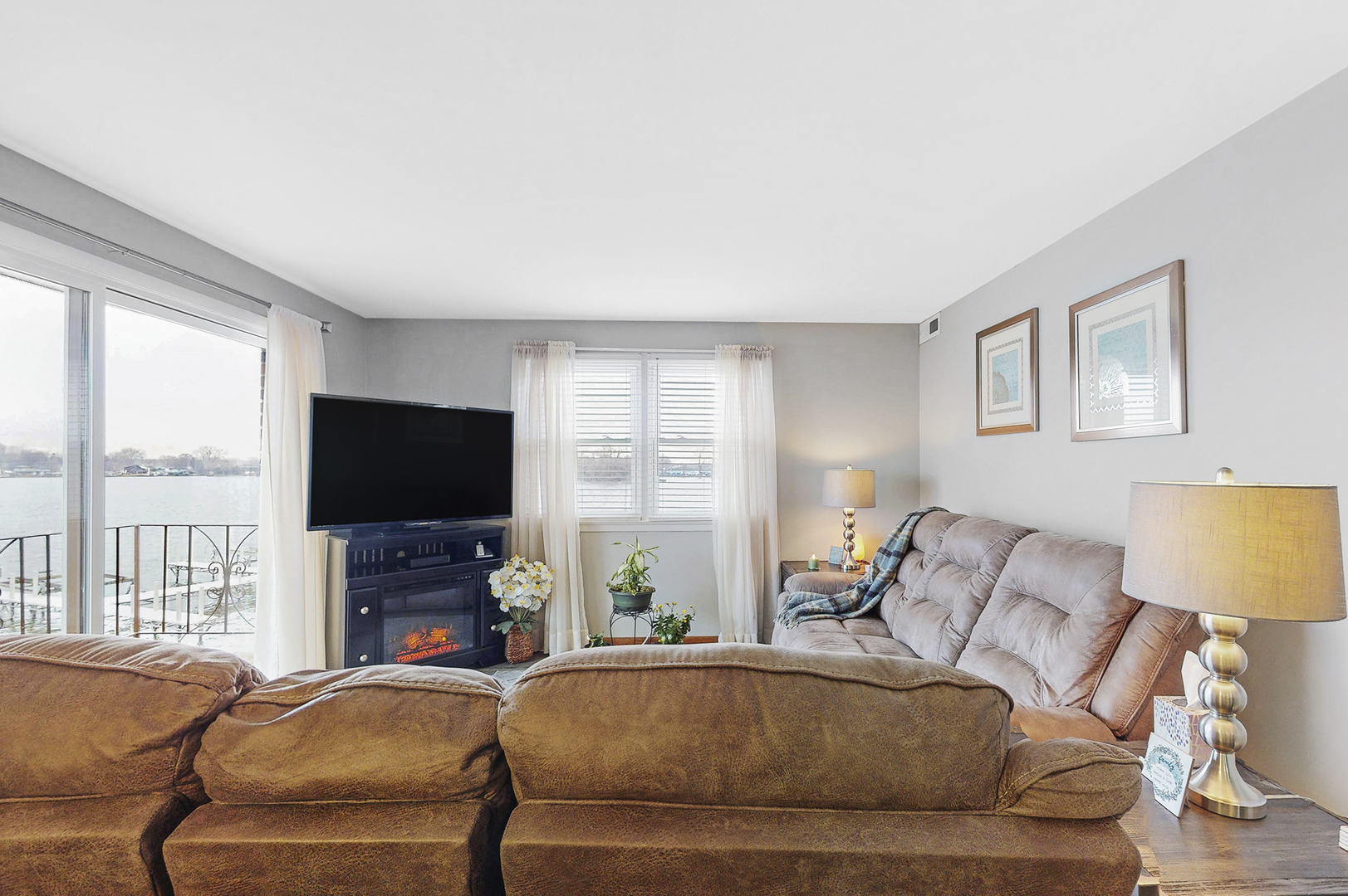 22 North Pistakee Lake Road, Unit 2A Fox Lake, IL 60020 - Photo 7 of 29