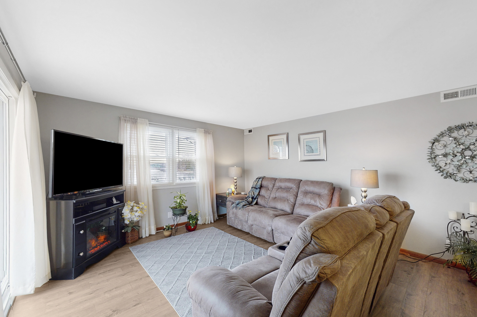 22 North Pistakee Lake Road, Unit 2A Fox Lake, IL 60020 - Photo 8 of 29