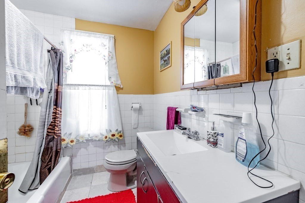 140-142 Bay Street Springfield, MA 01109 - Photo 11 of 14 Gallery Image 11