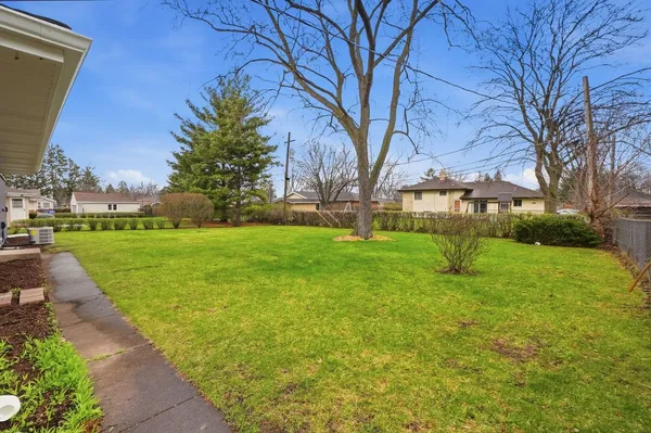 $615,000 | 1430 East Emmerson Lane, Mount Prospect, IL 60056