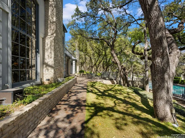 $3,750,000 | 7 Lazy Hollow Street, San Antonio, TX 78230