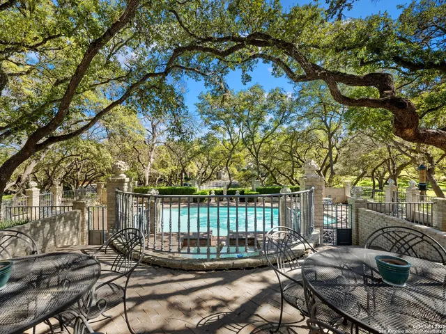 $3,750,000 | 7 Lazy Hollow Street, San Antonio, TX 78230