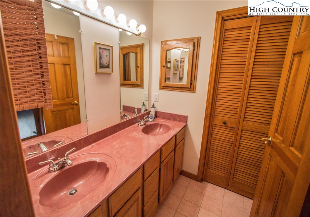 156 Sunslope Lane Boone, NC 28607 - Photo 22 of 28 Gallery Image 22