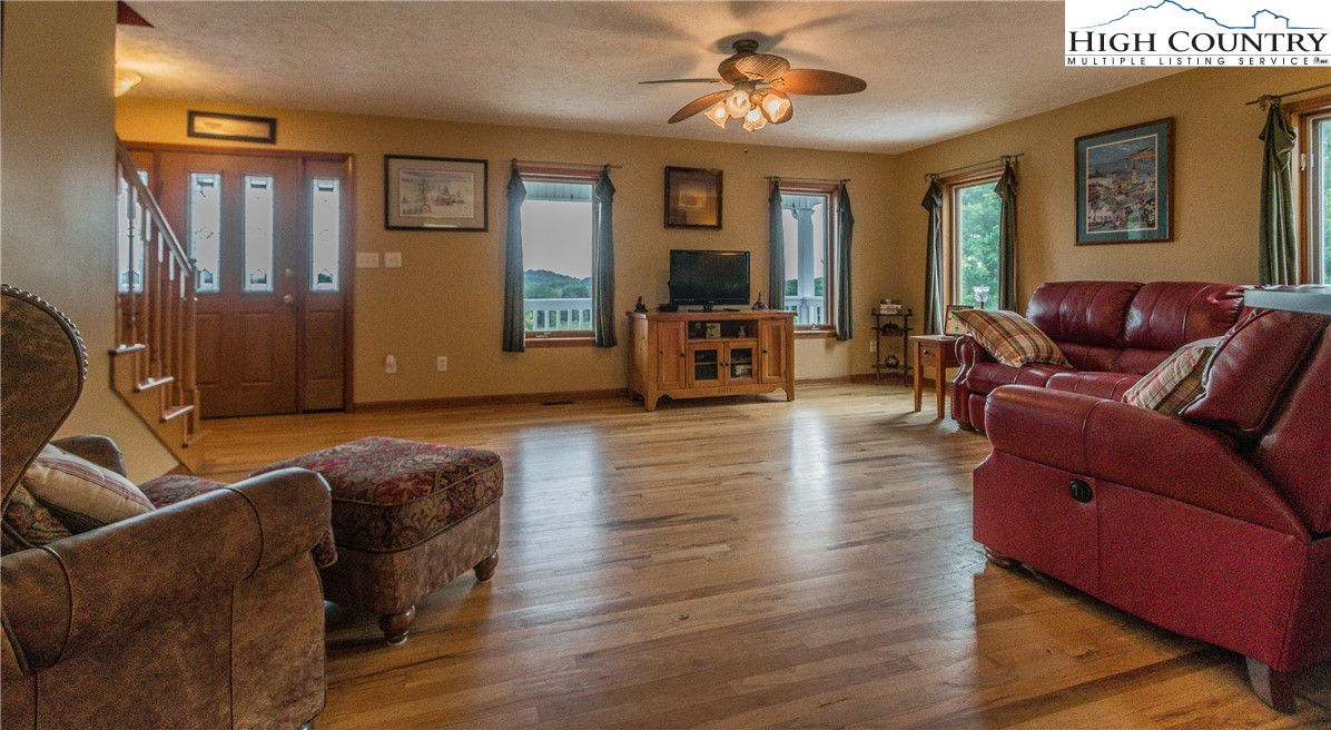 156 Sunslope Lane Boone, NC 28607 - Photo 8 of 28 Gallery Image 8