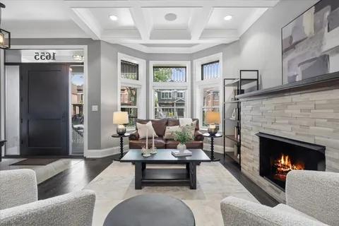 $1,700,000 | 1655 West Carmen Avenue, Chicago, IL 60640