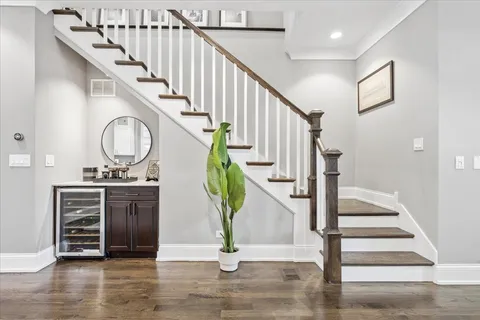 $1,700,000 | 1655 West Carmen Avenue, Chicago, IL 60640