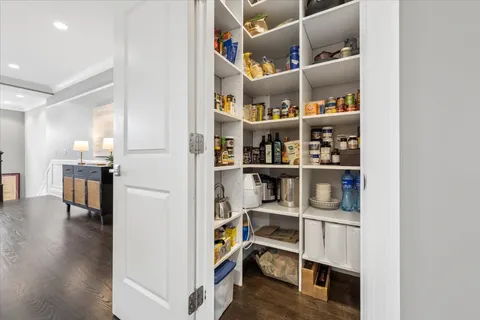 $1,700,000 | 1655 West Carmen Avenue, Chicago, IL 60640