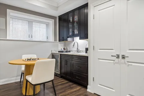 $1,700,000 | 1655 West Carmen Avenue, Chicago, IL 60640